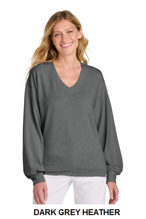 TravisMathew Womens Long Weekend V-Neck.  TRAVIS M.  TM1LD009